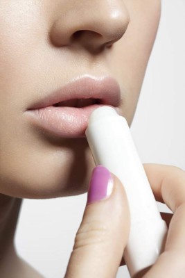 Mantenga bien nutridos los labios
