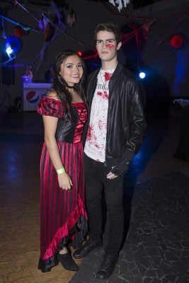 Clase 2018 de la EIS celebra Halloween