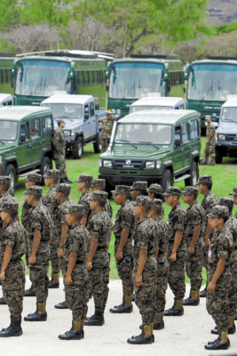 Compran carros a la India valorados en 570 millones