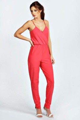 Coral, el tono de la armonía femenina