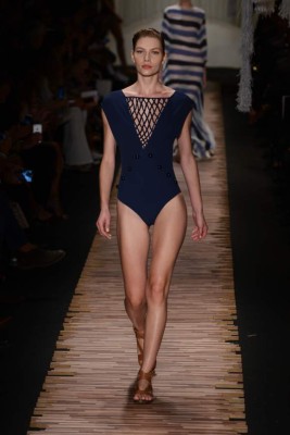 SAO PAULO, BRAZIL - APRIL 16: A model walks the Lenny Niemeyer Runway at SPFW Summer 2016 at Parque Candido Portinari on April 16, 2015 in Sao Paulo, Brazil. (Photo by Fernanda Calfat/Getty Images)
