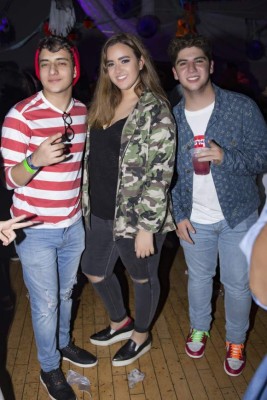 Clase 2018 de la EIS celebra Halloween