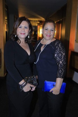 El CCS entrega su premio Esencia de mujer