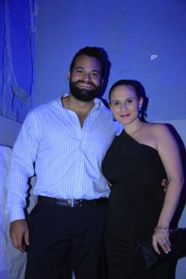 Juan Carlos y Melanie Robelo