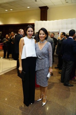 Entregan los Premios Copán a la excelencia turística