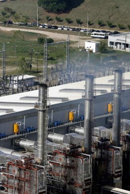 Prevén ahorros de $700 millones por caída de precios del petróleo