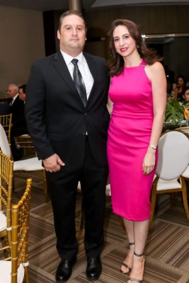 Doble fiesta por el éxito de Nasry y Miguel Ángel Handal