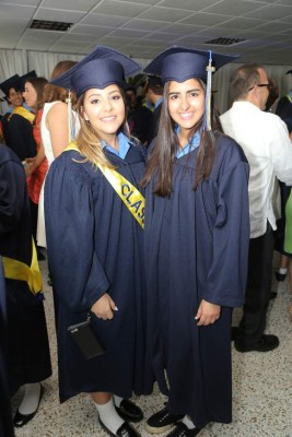 Histórica y solemne fue la graduación de la EIS