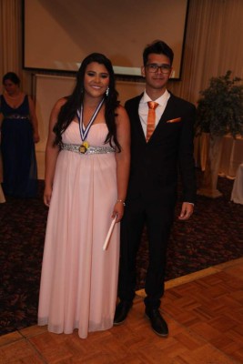 Graduación de la escuela New Horizon