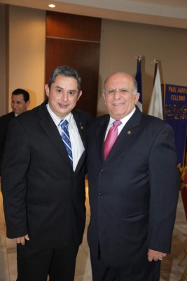 Club Rotario San Pedro Sula honra a dos sampedranos