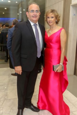 Derroche de elegancia en la boda de Farid Handal y Mónica Hernández