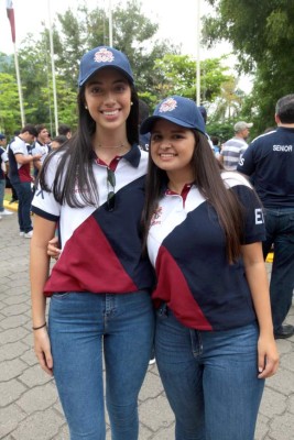 Algarabía por el último año escolar en la EIS