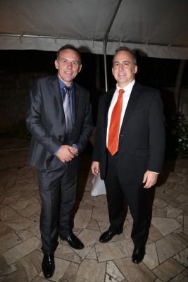 Embajada de Estados Unidos ofrece coctel