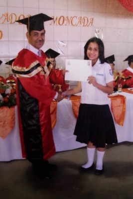 La mejor estudiante de Honduras sueña con ser cardióloga