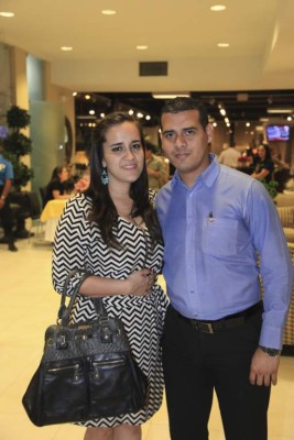 Cinthia Granados y Joel Oviedo.