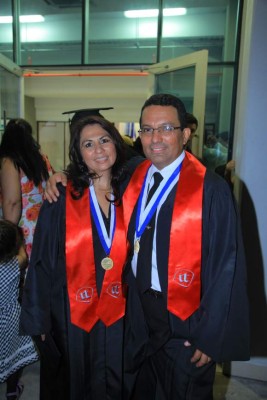 Unitec gradúa a 363 nuevos profesionales