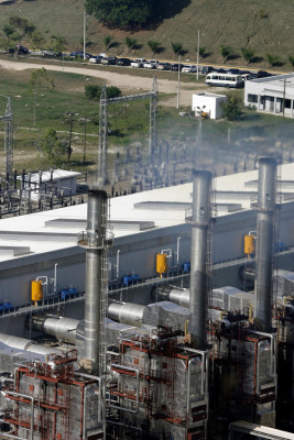 Pago a térmicos se hará con bonos