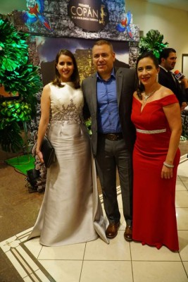 Entregan los Premios Copán a la excelencia turística