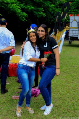 Entrada de la clase 2017 del Liceo Bilingüe Centroamericano