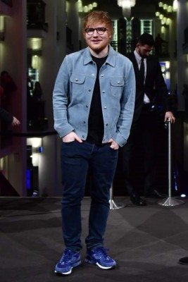 Ed Sheeran hace un desnudo artístico en la Berlinale con 'Songwriter'