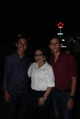 Quince años de María José López Lanza