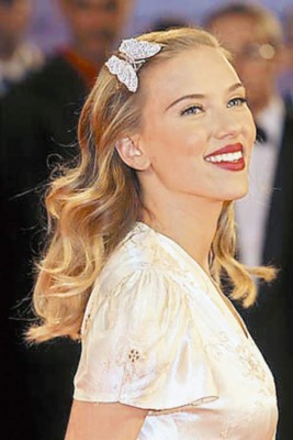 Scarlett Johansson asistió a concierto en Barcelona