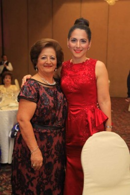 Quince años de Ginan Ivette Handal Canahuati