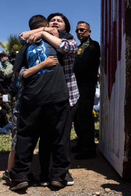 El muro se abre por primera vez en la era Trump