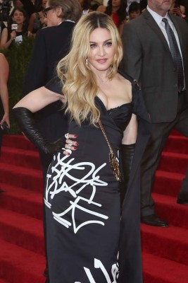 Amber Rose insinúa que Kanye West es gay