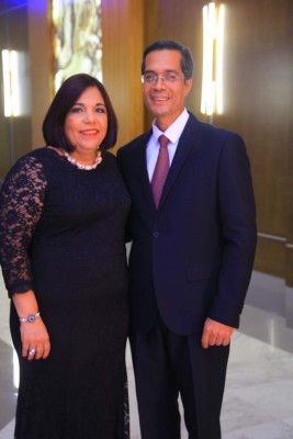 La boda religiosa de Luis Guillén y Leonela Mateo