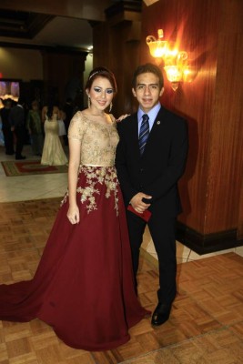 Inolvidable velada de elegancia juvenil