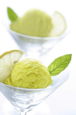 Exprímale el jugo al limón