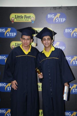 Los 26 nuevos bachilleres del Big Step Institute de San Pedro Sula