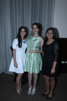 Fiesta parisina para Breidy Valladares Orellana