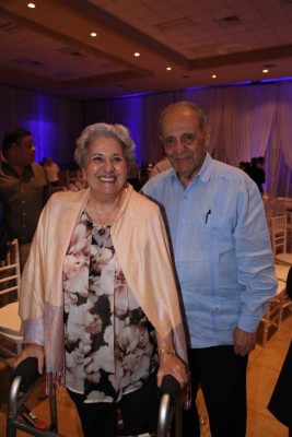 La Ccic entrega el premio Ciudadanos Ejemplares 2016