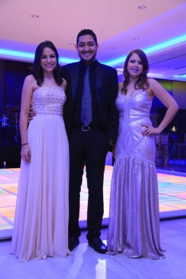 La boda religiosa de Luis Guillén y Leonela Mateo