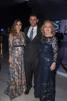 Derroche de elegancia en la boda de Farid Handal y Mónica Hernández