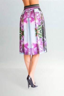 Faldas Midi, porque así les encantan