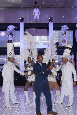 Chepe, el que pone ritmo a las fiestas