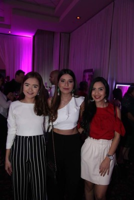 Royale Impex presenta Cover Girl en Honduras