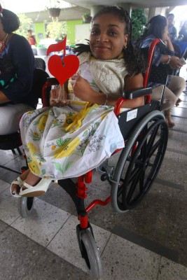 Inician las 16 horas de amor de la Teletón 2017  