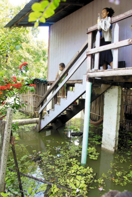 Honduras: Inician las descargas en El Cajón