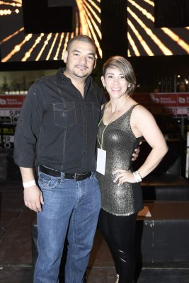 Noche llena de música, juventud y alegría en concierto de Dimitri Vegas y Like Mike