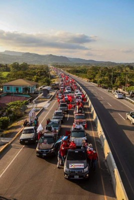 FOTOS: Con multitudinarias caravanas, Xiomara Castro y Tito Asfura cierran campaña en Cortés y Francisco Morazán