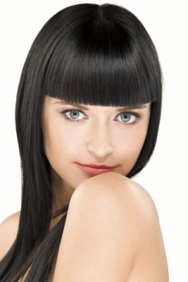 gorgeous young caucasian brunette posing, space for copy