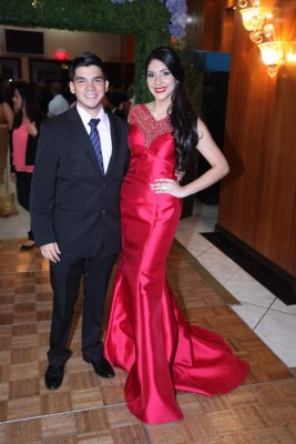 Graduación de la Academia Americana