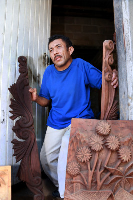 Los expertos hacen malabares con los trompos de Nano