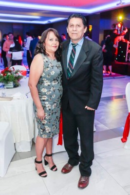 Fiesta navideña de la empresa Flores y Flores