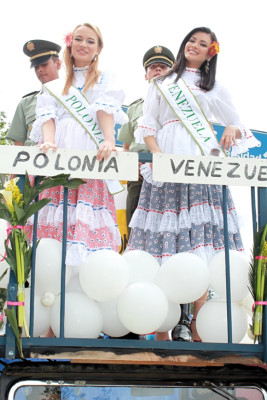 Arrancó el Reinado Internacional del Café