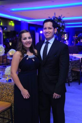 Johana Cabrera y Fabian Sabillón